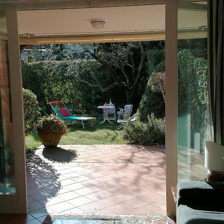 Appartamento In Villa Sul Garda Castion Veronese Exteriör bild