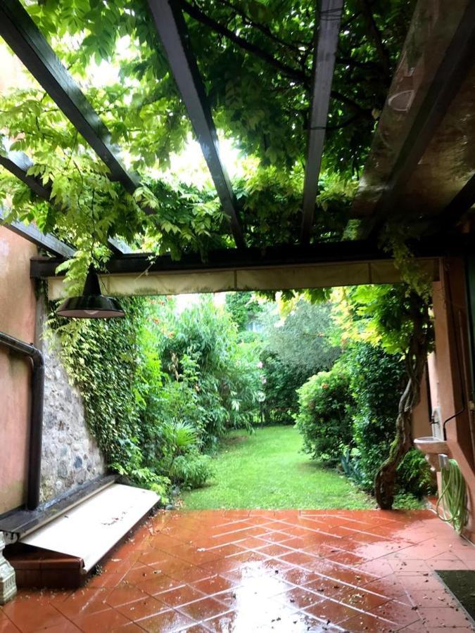 Appartamento In Villa Sul Garda Castion Veronese Exteriör bild
